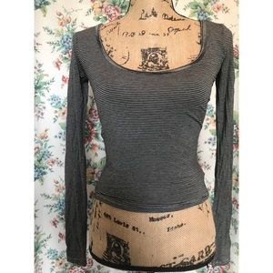 American Eagle Black Crop Top Shirt